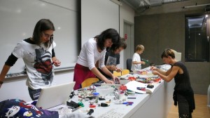 Robot making Workshop Photo by Nela Dunato